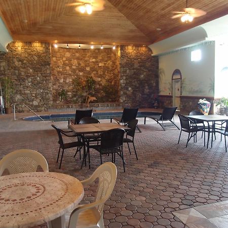 The Lodge At Rolling Hills Casino & Resort Corning Buitenkant foto